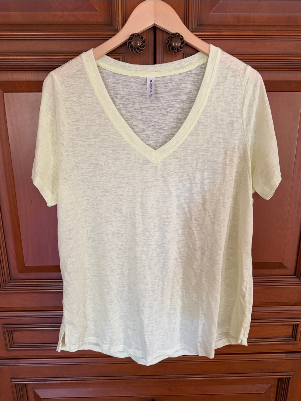 Athleta Pale Yellow V-Neck Short Sleeve Tee